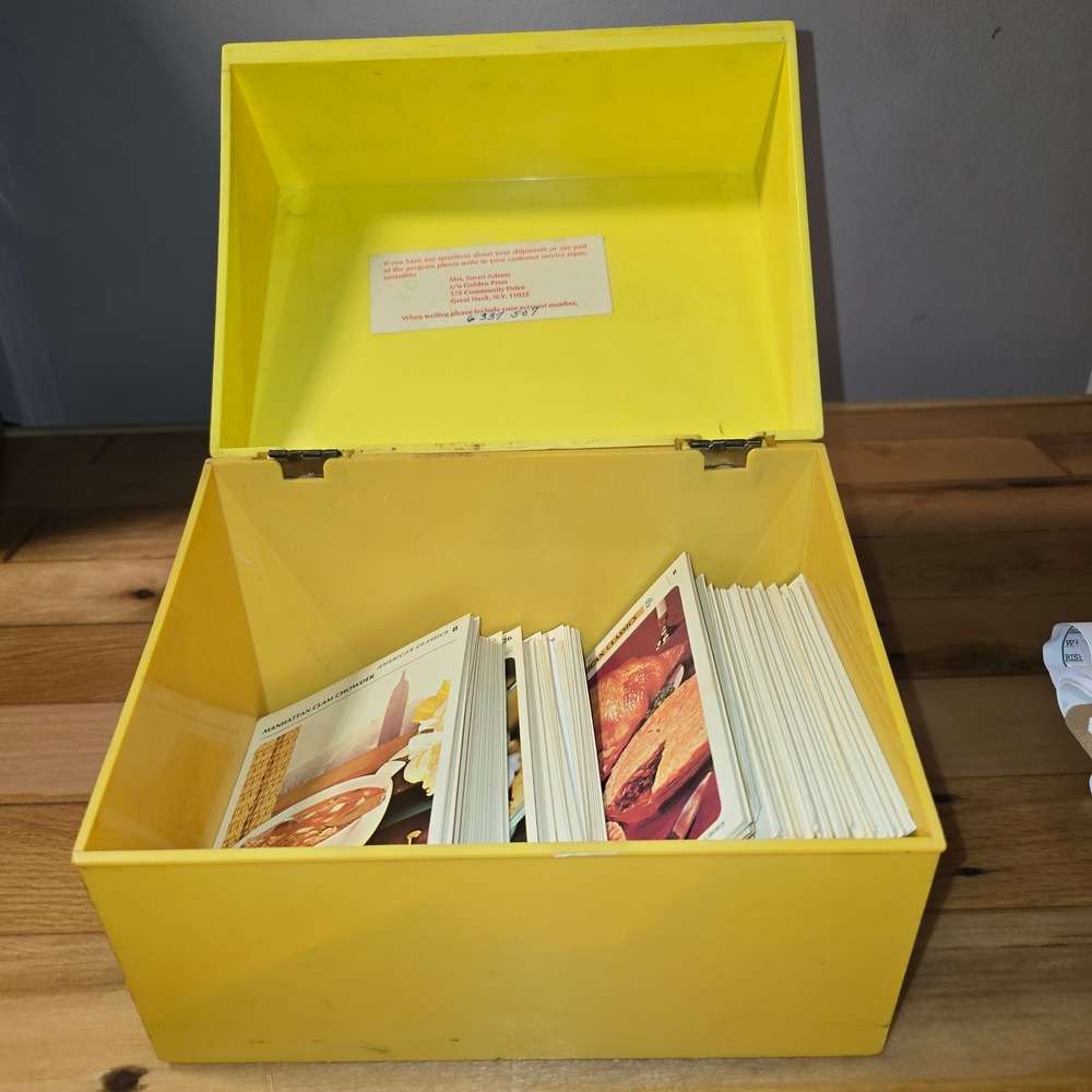 Vintage Betty Crocker Recipe Card Library 1970s Yellow Plastic Box Made in USA